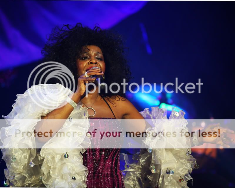 IMAGE: http://i332.photobucket.com/albums/m338/EdBray/ross1.jpg